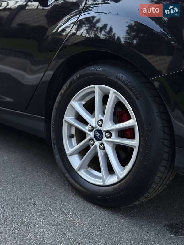 Седан Ford Focus 2017 в Києві