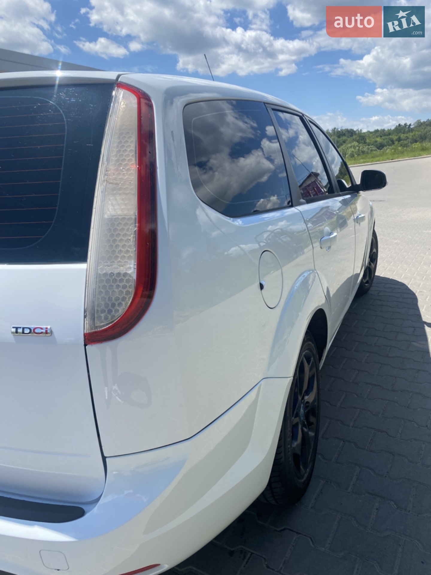 2010 Ford Focus - мініатюра 9
