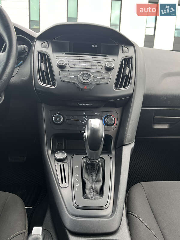 Хэтчбек Ford Focus 2015 в Хмельницком фото 15 Хэтчбек Ford Focus 2015 в Хмельницком