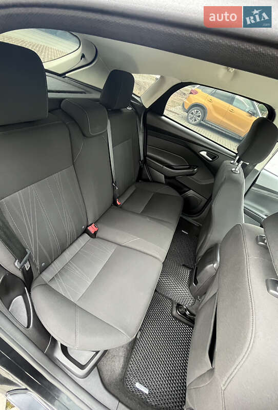 Хэтчбек Ford Focus 2015 в Хмельницком фото 17 Хэтчбек Ford Focus 2015 в Хмельницком