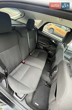 Хетчбек Ford Focus 2015 в 