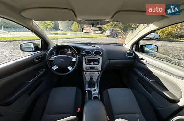 Седан Ford Focus 2011 в 