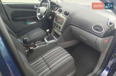 Універсал Ford Focus 2010 в  фото 22 Універсал Ford Focus 2010 в