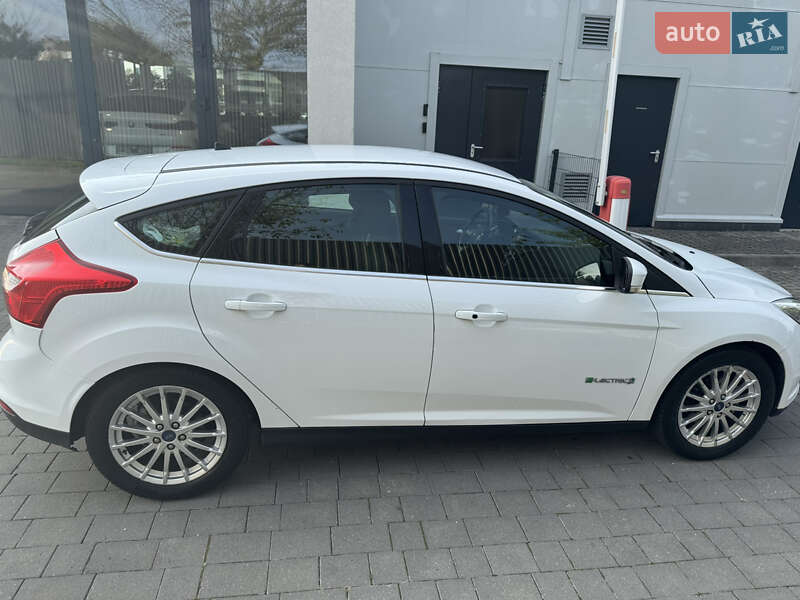 Хэтчбек Ford Focus 2014 в Ивано-Франковске фото 8 Хэтчбек Ford Focus 2014 в Ивано-Франковске