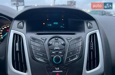 Хэтчбек Ford Focus 2013 в 