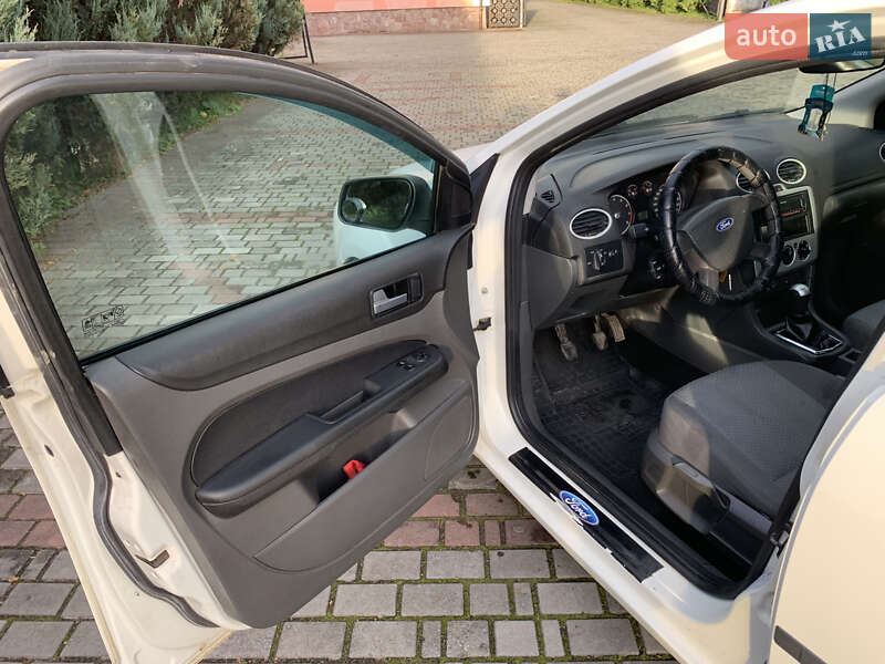 Универсал Ford Focus 2006 в Самборе фото 6 Универсал Ford Focus 2006 в Самборе