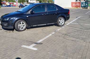 Седан Ford Focus 2005 в 