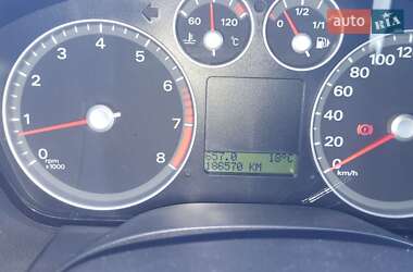 Седан Ford Focus 2005 в 
