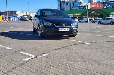 Седан Ford Focus 2005 в 