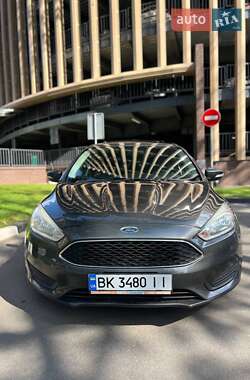 Седан Ford Focus 2016 в Києві