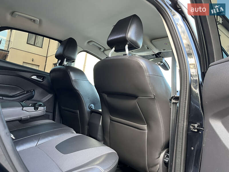 Хетчбек Ford Focus 2012 в Стрию фото 89 Хетчбек Ford Focus 2012 в Стрию