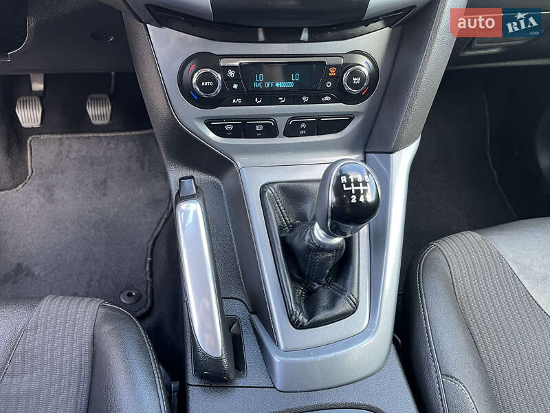 Хетчбек Ford Focus 2012 в Стрию фото 123 Хетчбек Ford Focus 2012 в Стрию