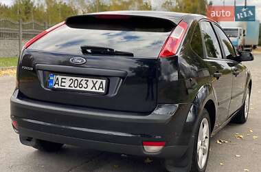 Хетчбек Ford Focus 2005 в 
