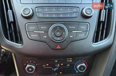 Седан Ford Focus 2018 в 