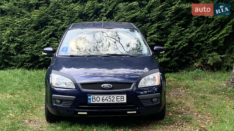 Хэтчбек Ford Focus 2006 в Борщеве