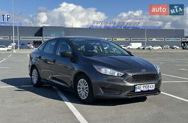 Седан Ford Focus 2015 в 