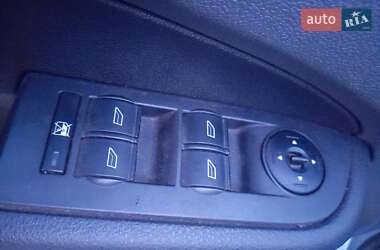Хэтчбек Ford Focus 2005 в Сумах