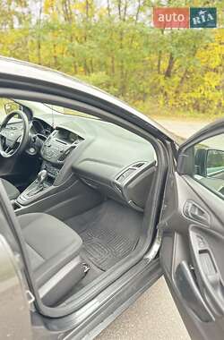 Седан Ford Focus 2015 в 