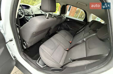 Хэтчбек Ford Focus 2013 в 