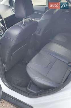 Хетчбек Ford Focus 2013 в 