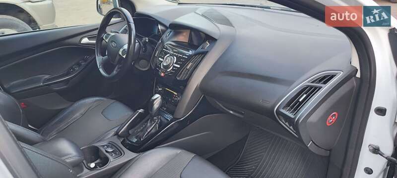 Хэтчбек Ford Focus 2013 в Каменец-Подольском