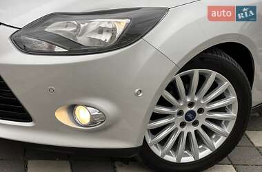 Хэтчбек Ford Focus 2014 в 