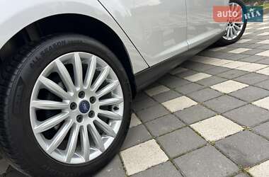 Хэтчбек Ford Focus 2014 в 