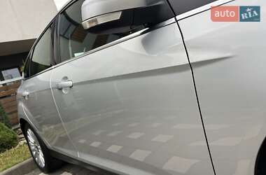 Хэтчбек Ford Focus 2014 в 