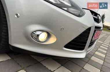 Хэтчбек Ford Focus 2014 в 