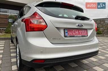Хэтчбек Ford Focus 2014 в 