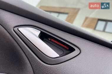 Хэтчбек Ford Focus 2014 в 
