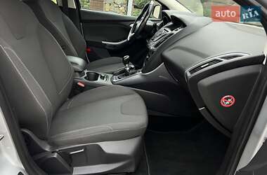 Хэтчбек Ford Focus 2014 в 