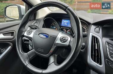 Хэтчбек Ford Focus 2014 в 