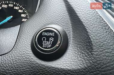 Хэтчбек Ford Focus 2014 в 
