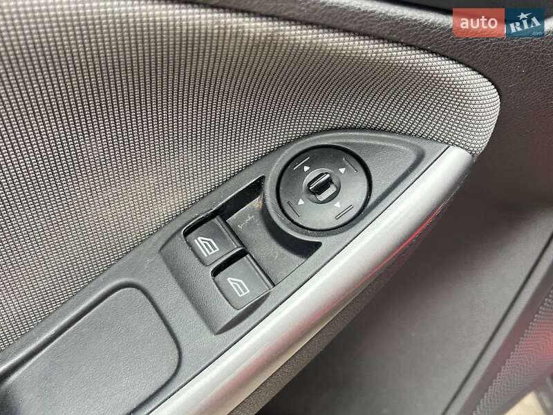 Універсал Ford Focus 2011 в Києві фото 24 Універсал Ford Focus 2011 в Києві