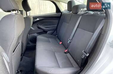 Седан Ford Focus 2017 в  фото 12 Седан Ford Focus 2017 в