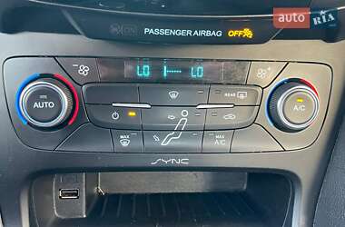 Седан Ford Focus 2017 в  фото 26 Седан Ford Focus 2017 в