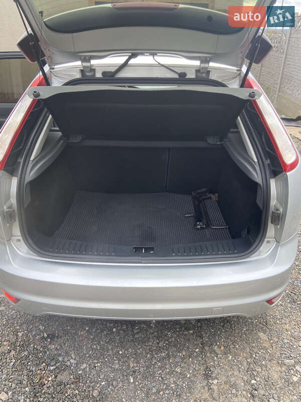 Хэтчбек Ford Focus 2009 в Одессе