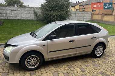 Хетчбек Ford Focus 2005 в 