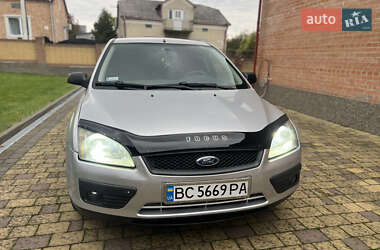 Хетчбек Ford Focus 2005 в 