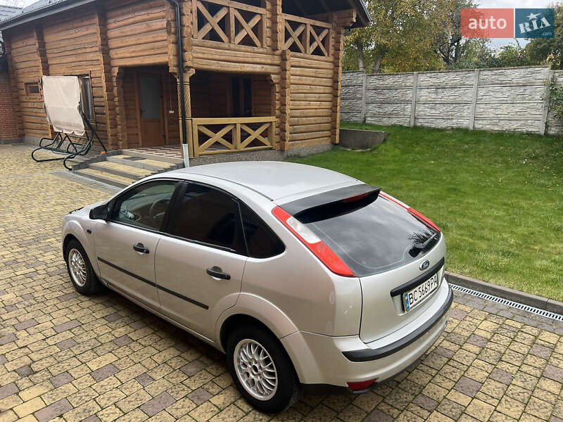Хэтчбек Ford Focus 2005 в Львове