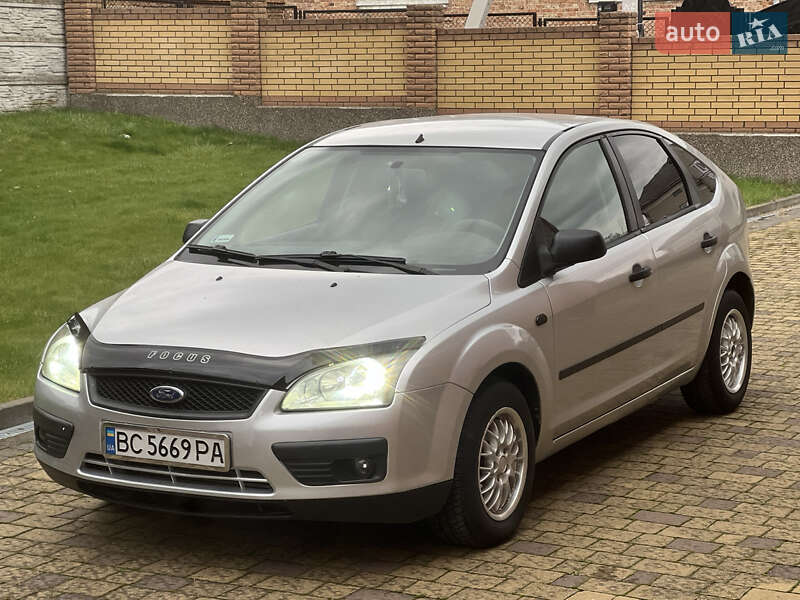Хэтчбек Ford Focus 2005 в Львове