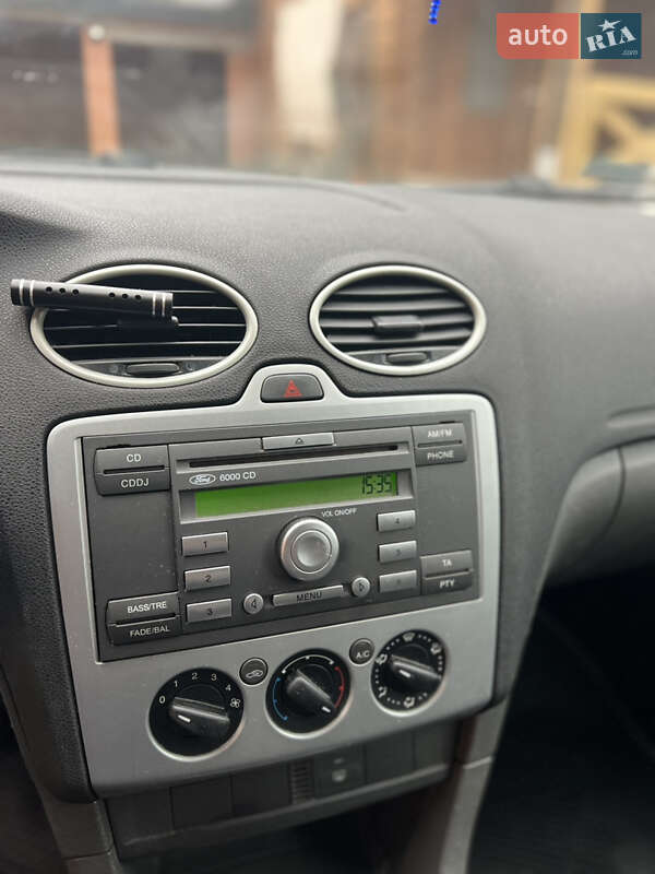 Хэтчбек Ford Focus 2005 в Львове