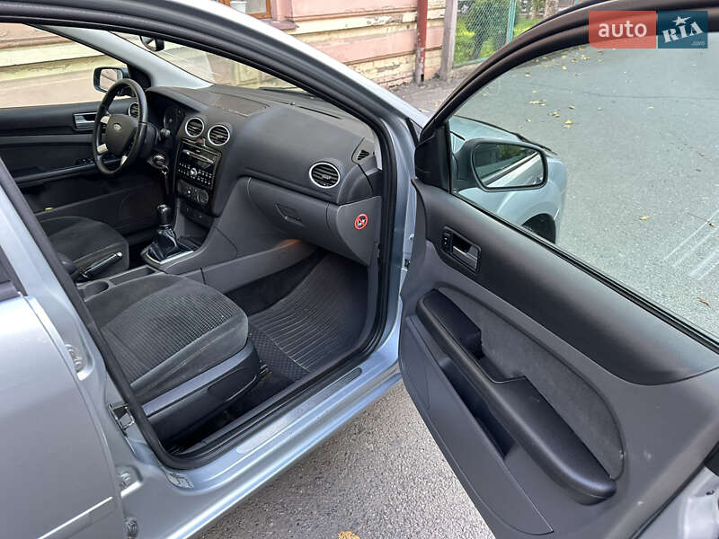 Хетчбек Ford Focus 2005 в Чернівцях фото 33 Хетчбек Ford Focus 2005 в Чернівцях