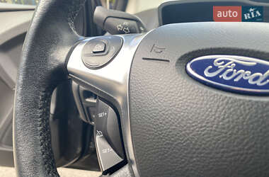 Хэтчбек Ford Focus 2017 в 