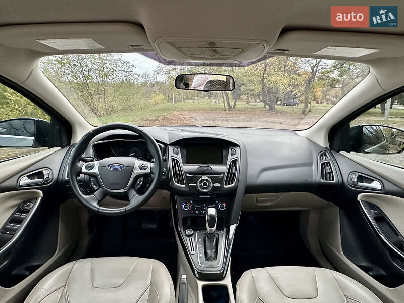 Хэтчбек Ford Focus 2015 в Чугуеве