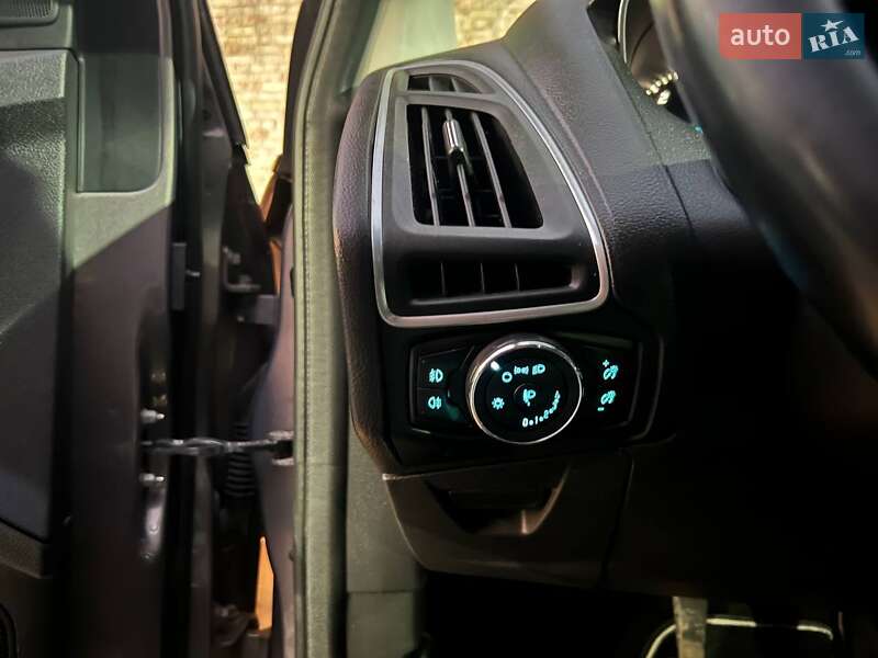 Універсал Ford Focus 2011 в Коломиї