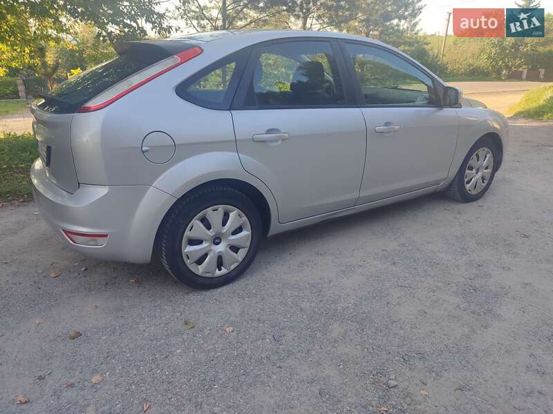 Хетчбек Ford Focus 2011 в Тернополі