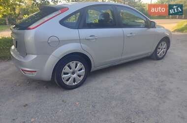 Хетчбек Ford Focus 2011 в 