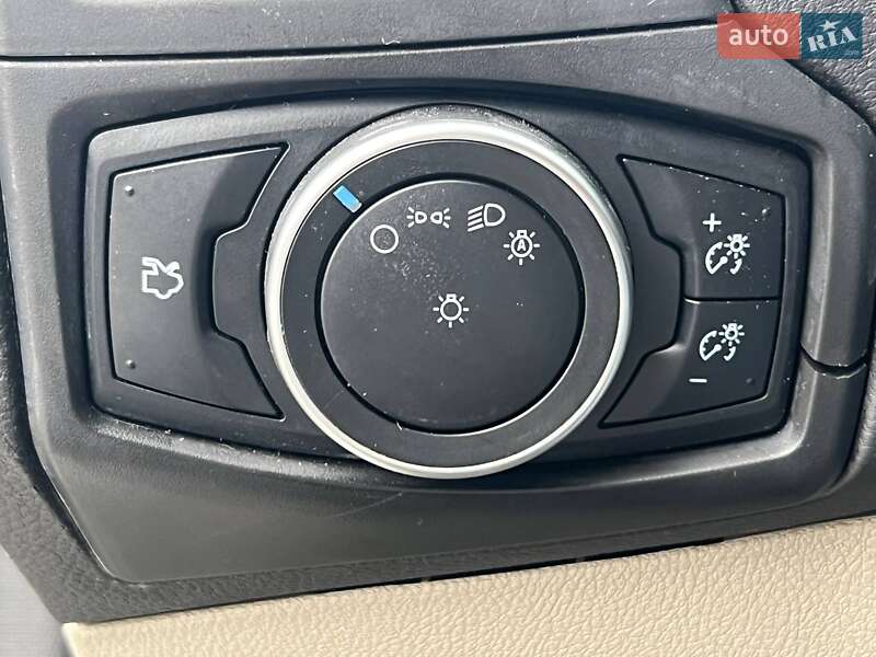Седан Ford Focus 2016 в Києві